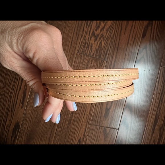 SOLD Authentic Louis Vuitton Favorite MM - Picture 14 of 14